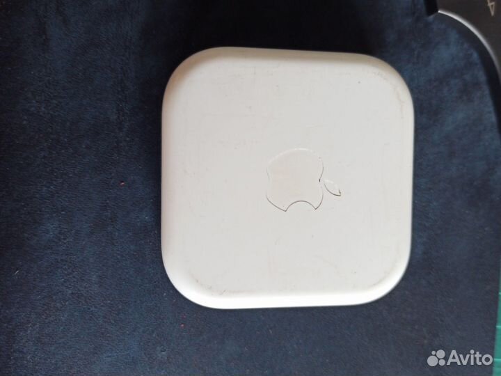 Наушники Apple