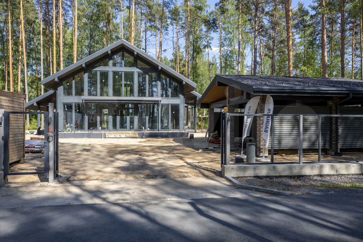 Дом 296 м² на участке 13,8 сот.