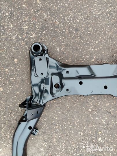 Hyundai Elantra подрамник передний