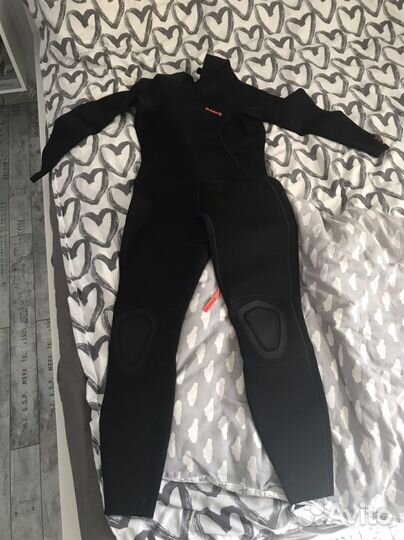 Гидрокостюм женский новый L