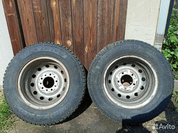 Колеса на Chevrolet Niva r15 зимние 2шт