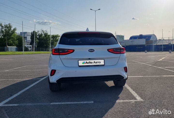 Kia Ceed 1.6 AT, 2021, 90 300 км