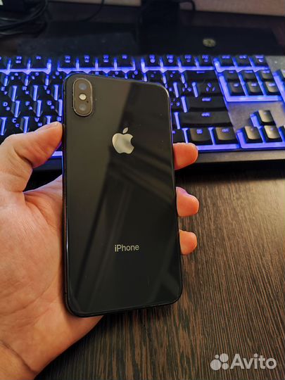 iPhone X, 64 ГБ