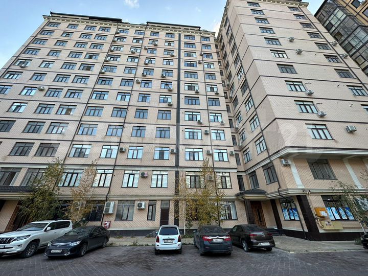 3-к. квартира, 127 м², 8/13 эт.