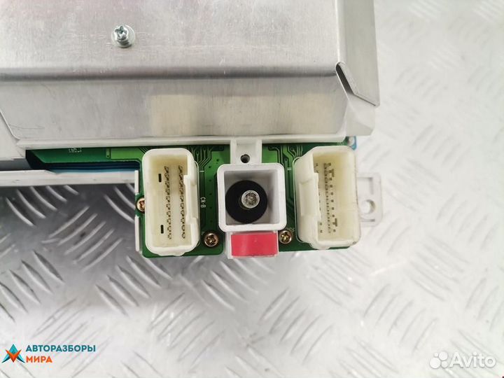 Щиток приборов (приборная панель) Lexus LX 2 1999