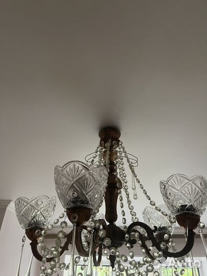 Хрустальная люстра