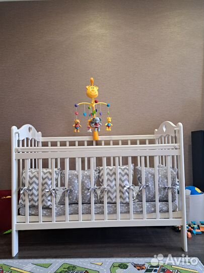 Детская кроватка