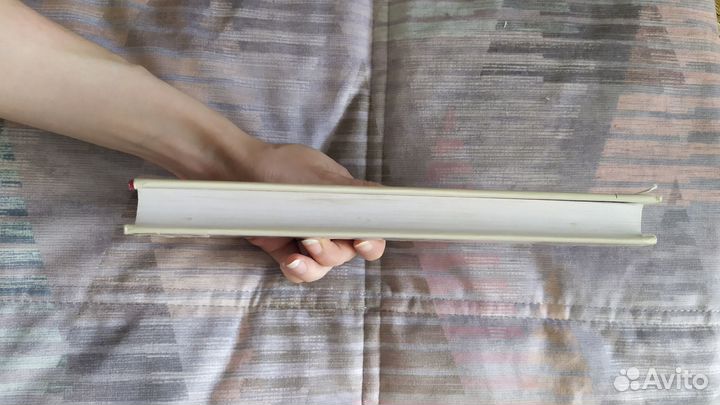 Белая как молоко,красная как кровь - Д'авения