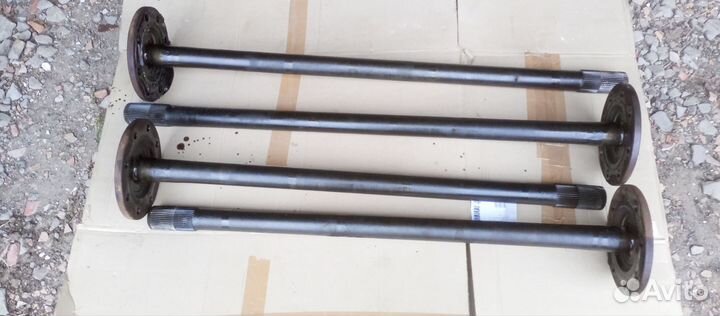 Полуось Freightliner Columbia