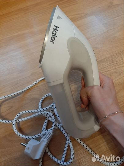 Ручной отпариватель Haier