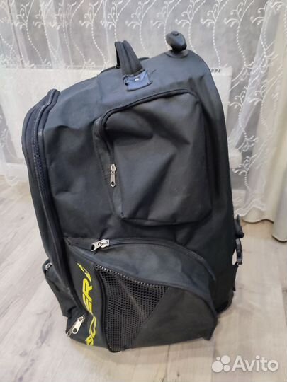 Хоккейный баул на колесах