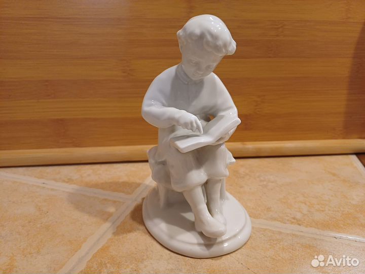 Статуэтка фарфор Музыкант, юный Ленин, плавчиха