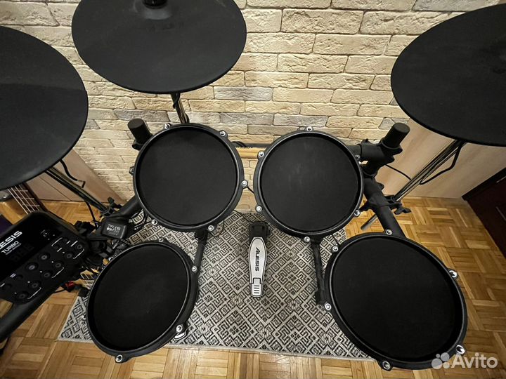 Электронные ударные alesis