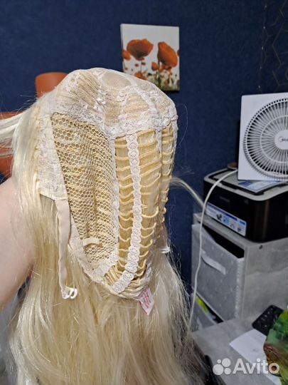 Парики длинные и короткие