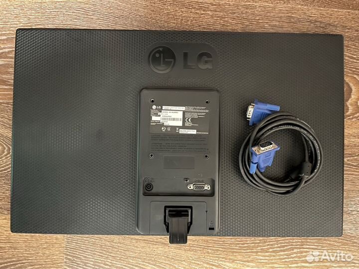 Монитор LG flatron 20EN33SA 19,5