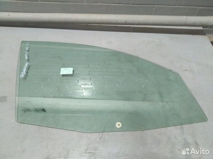 Стекло двери переднее правое Ford Fusion хетчбек 1