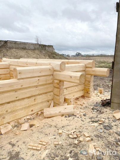 Сруб ручной рубки из лафета