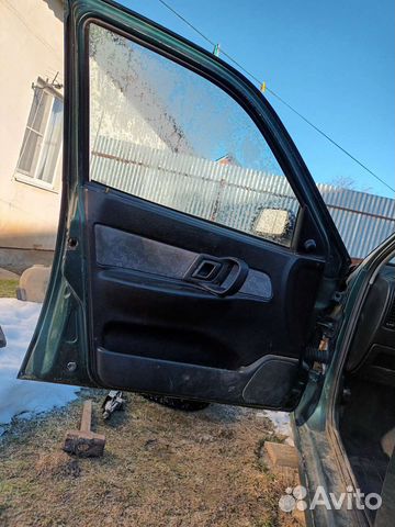 Автомобильные двери