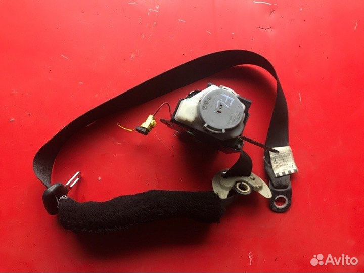 Ремень безопасности передний левый Toyota Corolla