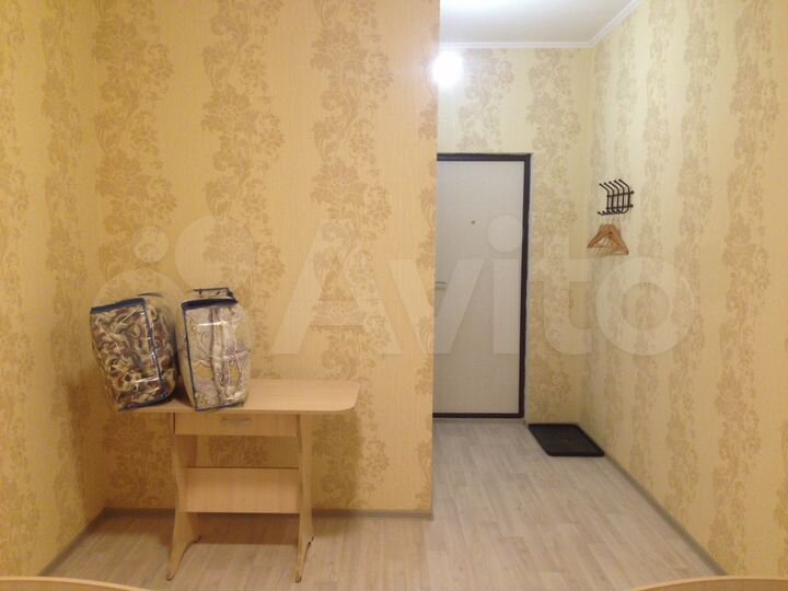 Комната 18 м² в 5-к., 1/3 эт.