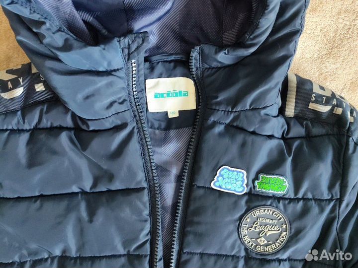 Демисезонная куртка 140 acoola