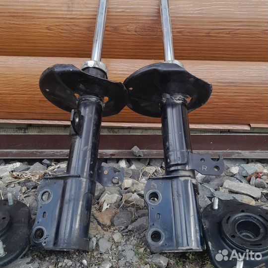 Амортизаторы Тойота Королла 120 перед