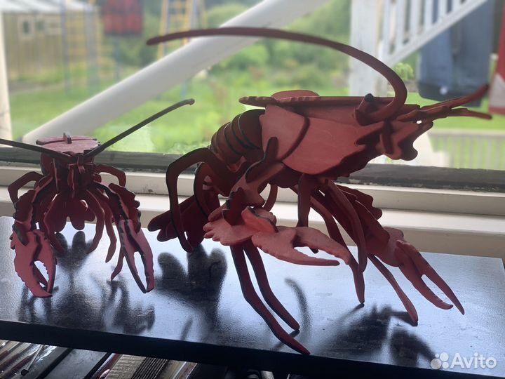 Фигурки животных и насекомых из дерева