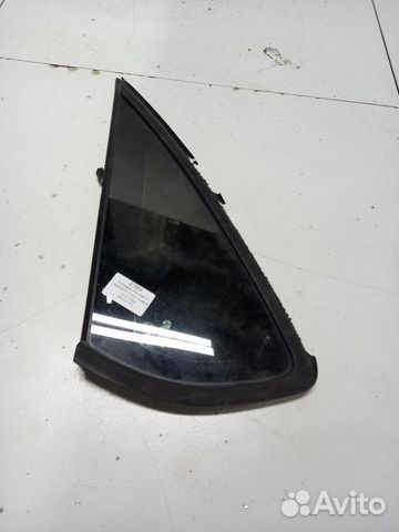 VW Polo (MK5) V Стекло кузовное глухое левое