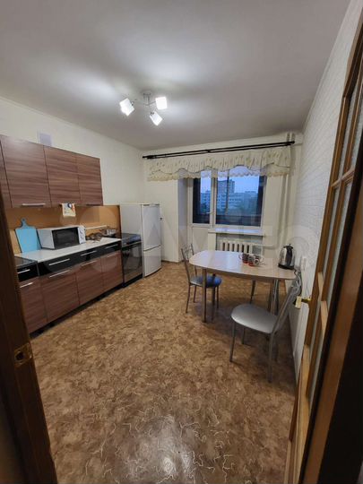 2-к. квартира, 70 м², 5/12 эт.