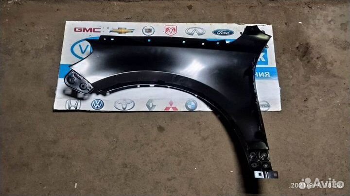 Крыло правое Volkswagen Touareg 7P 10-18