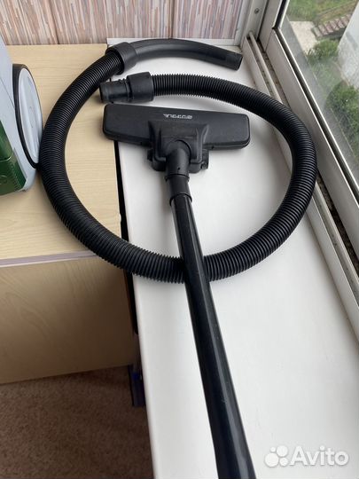 Пылесос supra 1400w