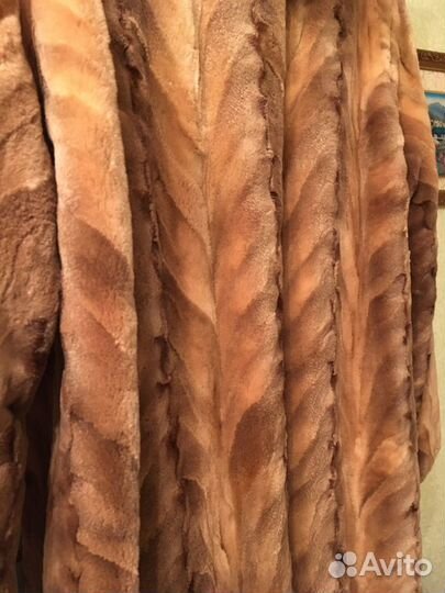 Шуба норковая с капюшоном 48-50