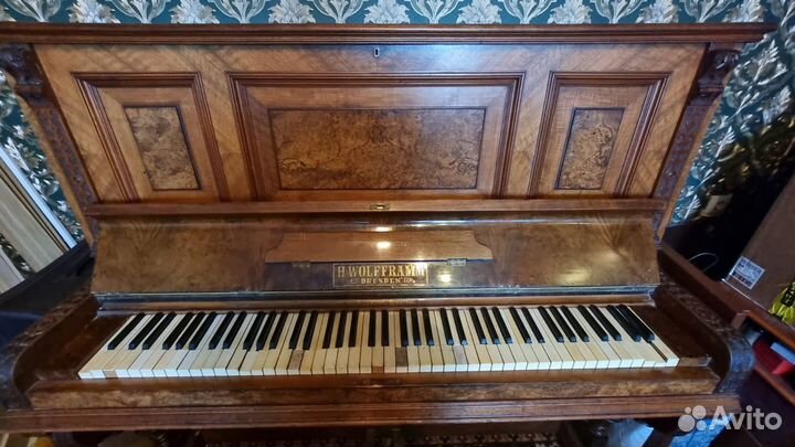 Антикварное немецкое пианино