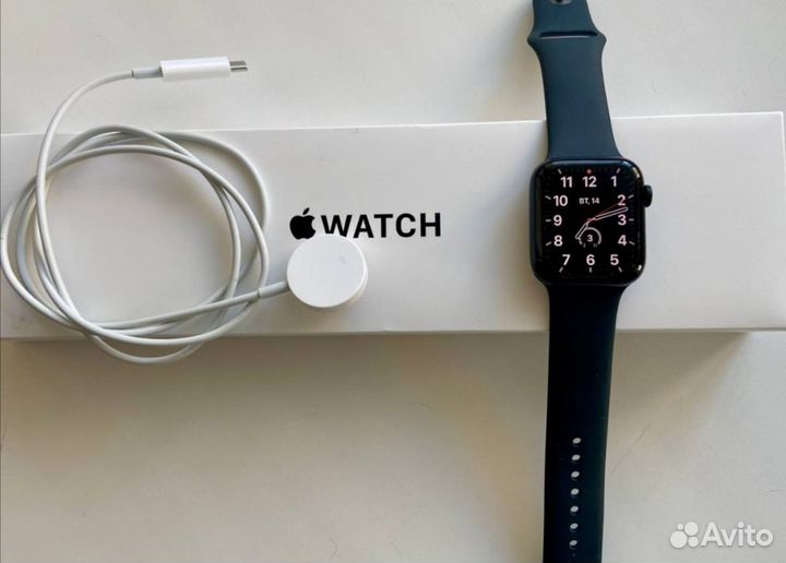 Часы apple watch se 44 mm 2022