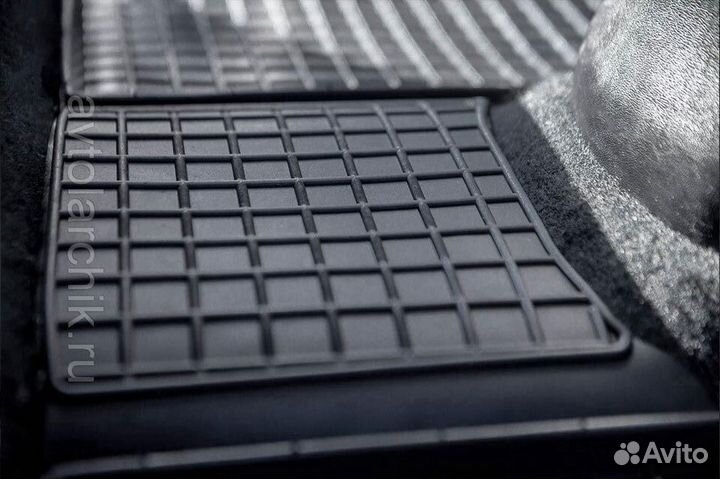 Коврики салона Nissan Navara III 2004-2015 резина