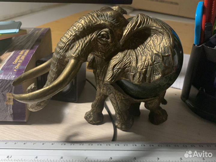 Бронзовая статуэтка Слон со змеевиком
