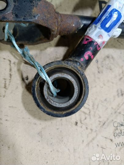 Реактивная тяга задняя Nissan Fuga Y50