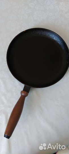 Блинная чугунная сковорода 24 см