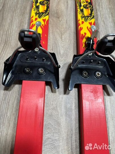 Лыжи беговые детские 140 с ботинками 32