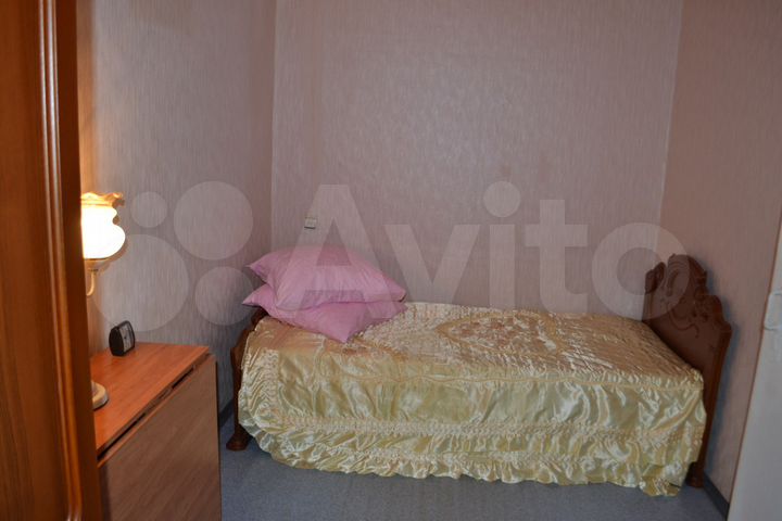 2-к. квартира, 42 м², 3/4 эт.