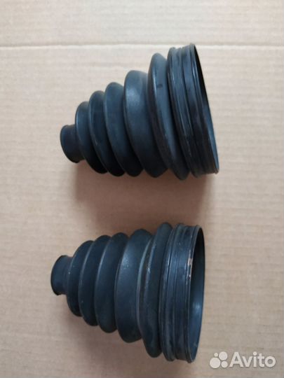 Пыльник на Toyota