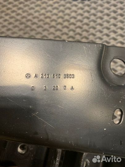 Кронштейн салона задний Mercedes-Benz E-Class W213