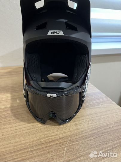 Шлем для мотоцикла кроссовый