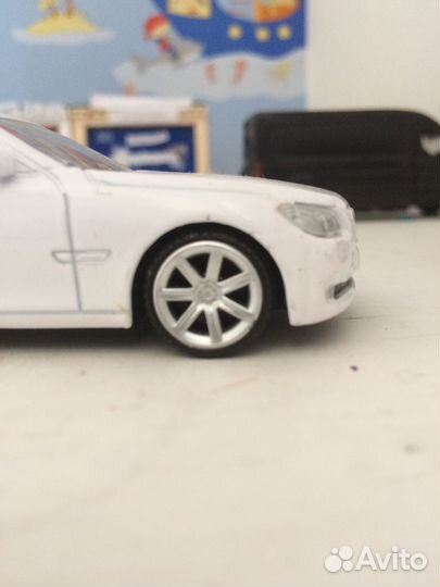 Машинка BMW 750 LI