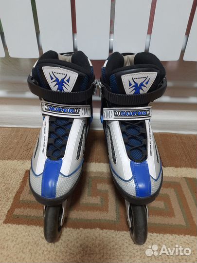 Роликовые коньки