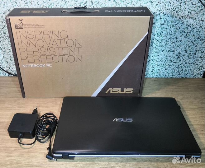 Ноутбук Asus x550c