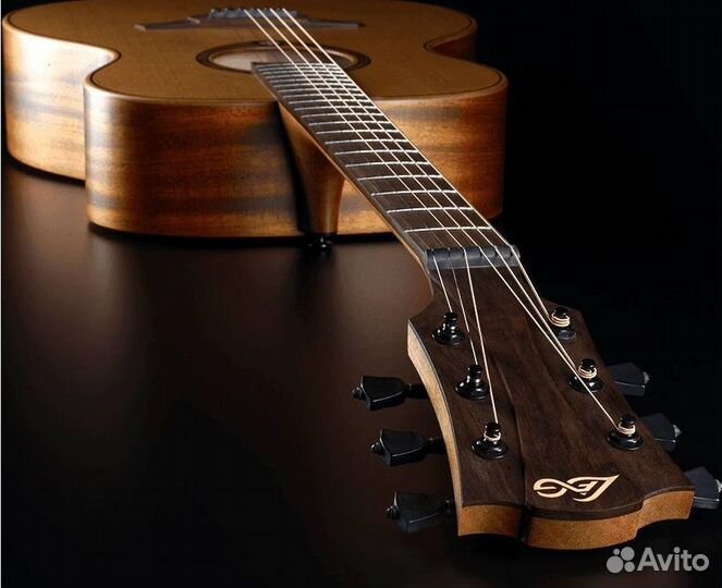 Акустическая Гитара Lag + Аксессуары