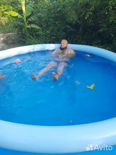 Надувной бассейн