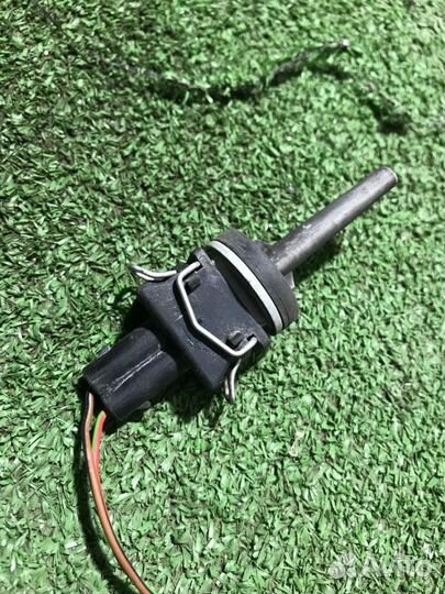 Датчик температуры всасываемого воздуха Audi A6