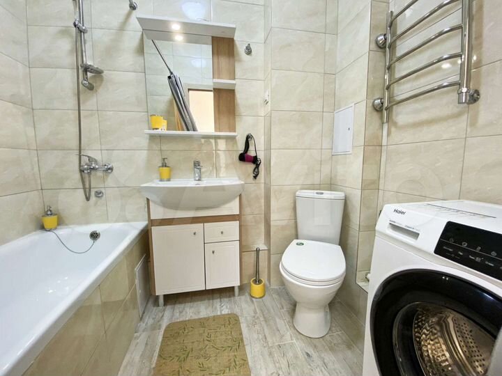 Квартира-студия, 42 м², 16/17 эт.